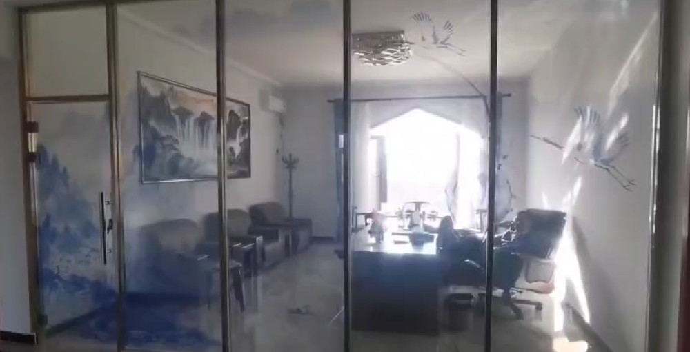 通电玻璃